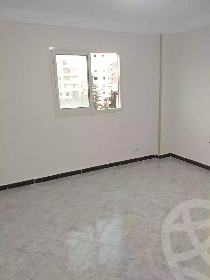 https://aqarmap.com.eg/en/listing/7056818-for-sale-alexandria-al-agamy-el-hanouvel-al-haded-we-al-soulb-st
