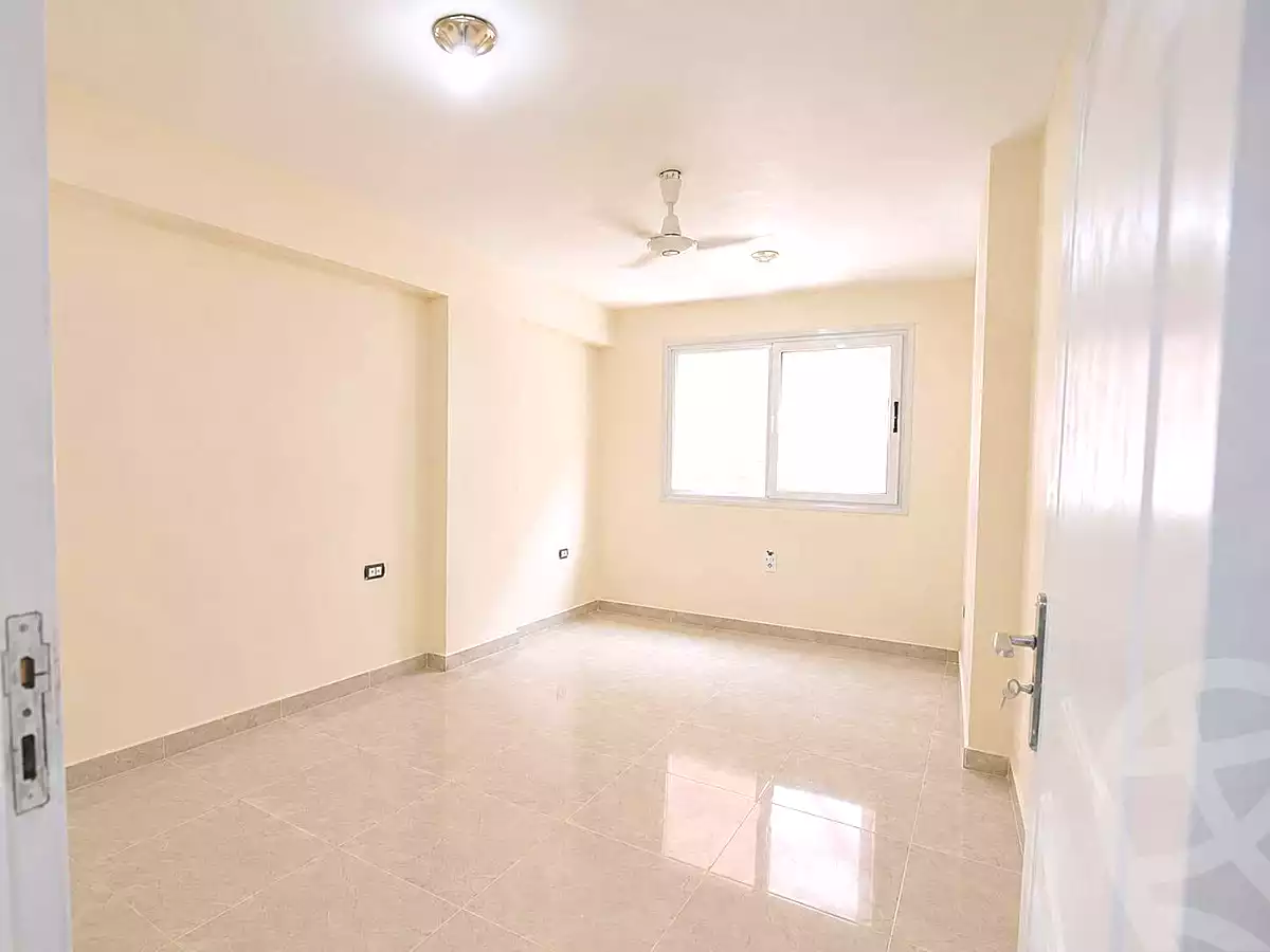 https://aqarmap.com.eg/ar/listing/7056964-for-sale-cairo-ain-shams-ain-shams-el-sharkia