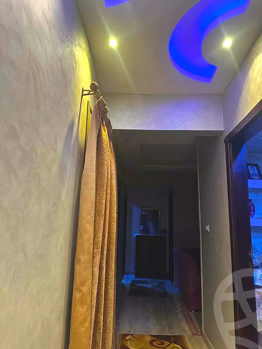 https://aqarmap.com.eg/ar/listing/7057110-for-sale-cairo-helwan-helwan-el-sharkeya-heidar-st