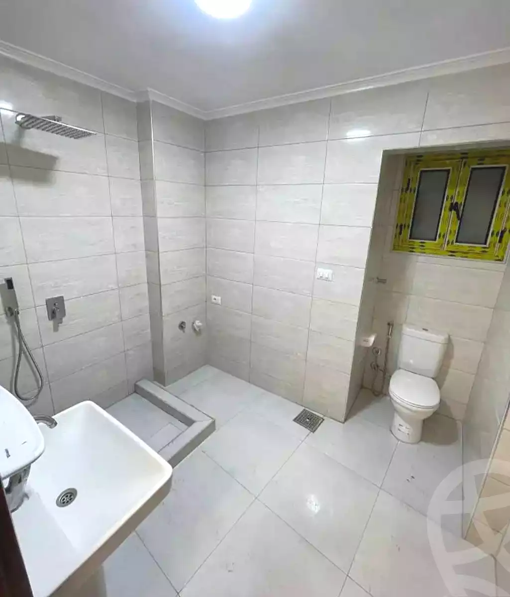 https://aqarmap.com.eg/en/listing/7057429-for-sale-alexandria-sydy-bshr-sydy-bshr-bhry-shr-khld-bn-lwlyd