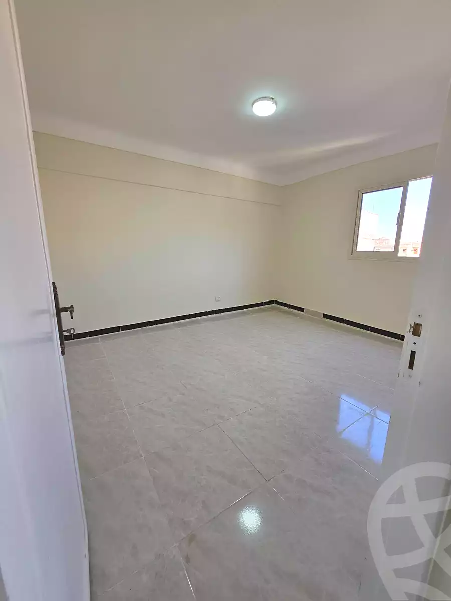 https://aqarmap.com.eg/en/listing/7057451-for-sale-alexandria-al-agamy-el-hanouvel-al-haded-we-al-soulb-st