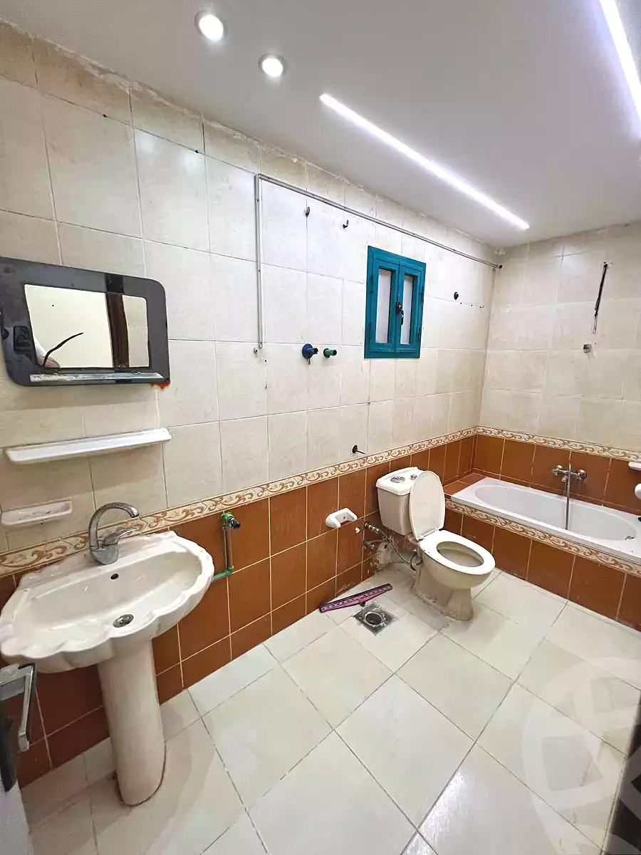 https://aqarmap.com.eg/ar/listing/7057654-for-sale-alexandria-lsywf-el-seyouf-qebly-el-salam-st