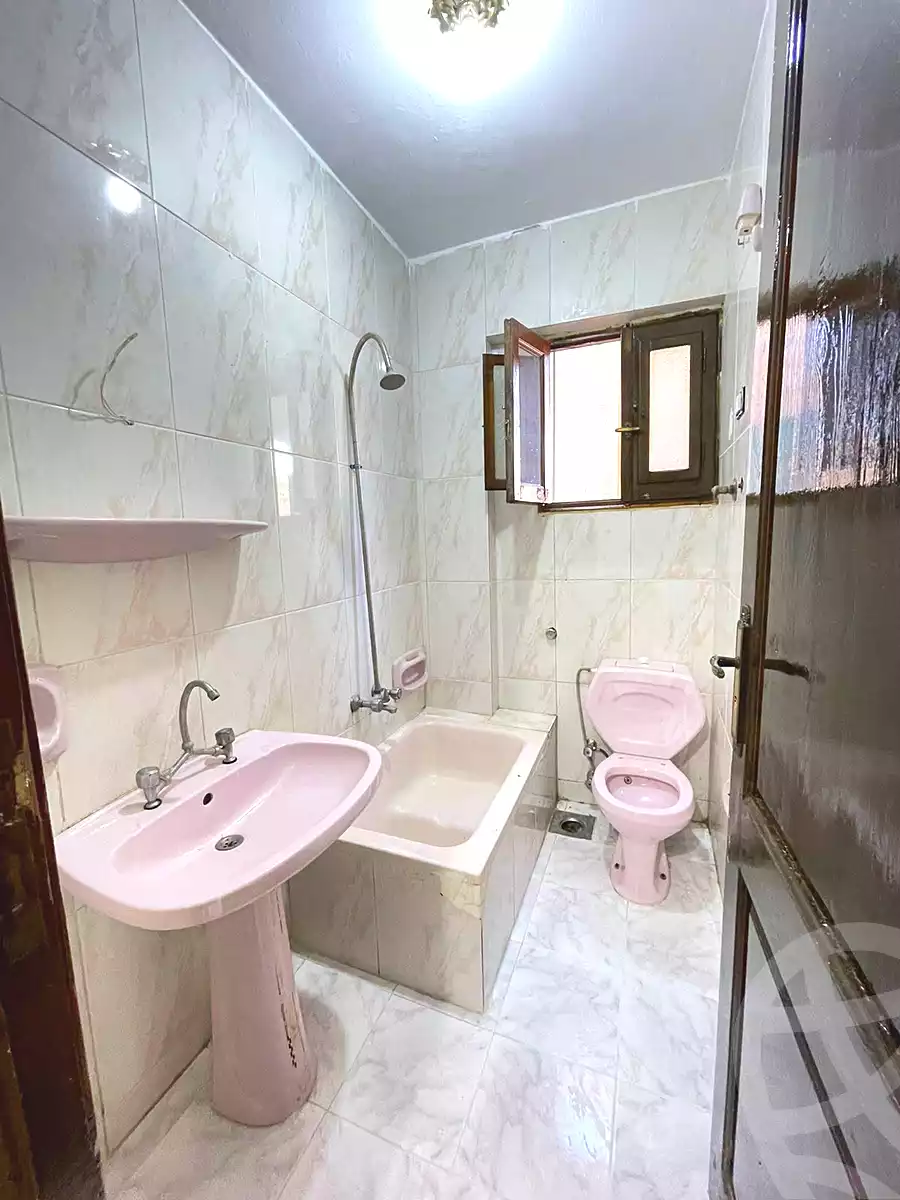 https://aqarmap.com.eg/ar/listing/7057898-for-sale-alexandria-al-agamy-shataa-el-nakheel