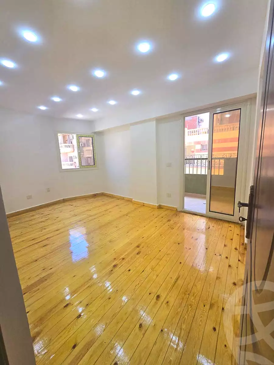 https://aqarmap.com.eg/ar/listing/7058388-for-sale-alexandria-miami-mahmoud-el-isawy-st
