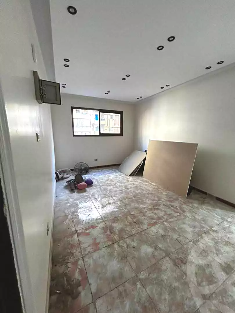 https://aqarmap.com.eg/ar/listing/7058560-for-sale-alexandria-sydy-bshr-sydy-bshr-bhry-shr-mhmwd-l-yswy
