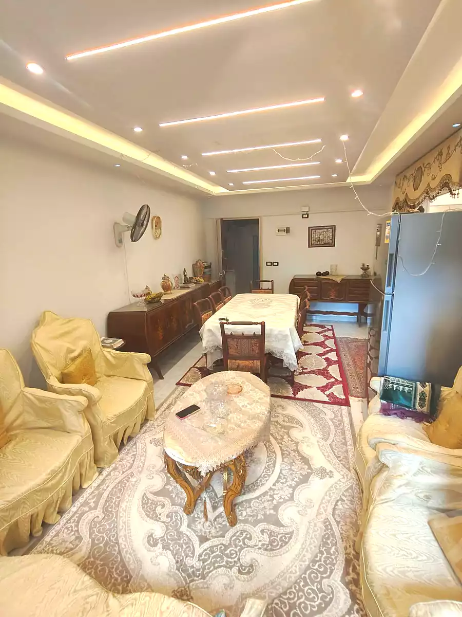 https://aqarmap.com.eg/ar/listing/7058604-for-sale-alexandria-miami-mahmoud-el-isawy-st