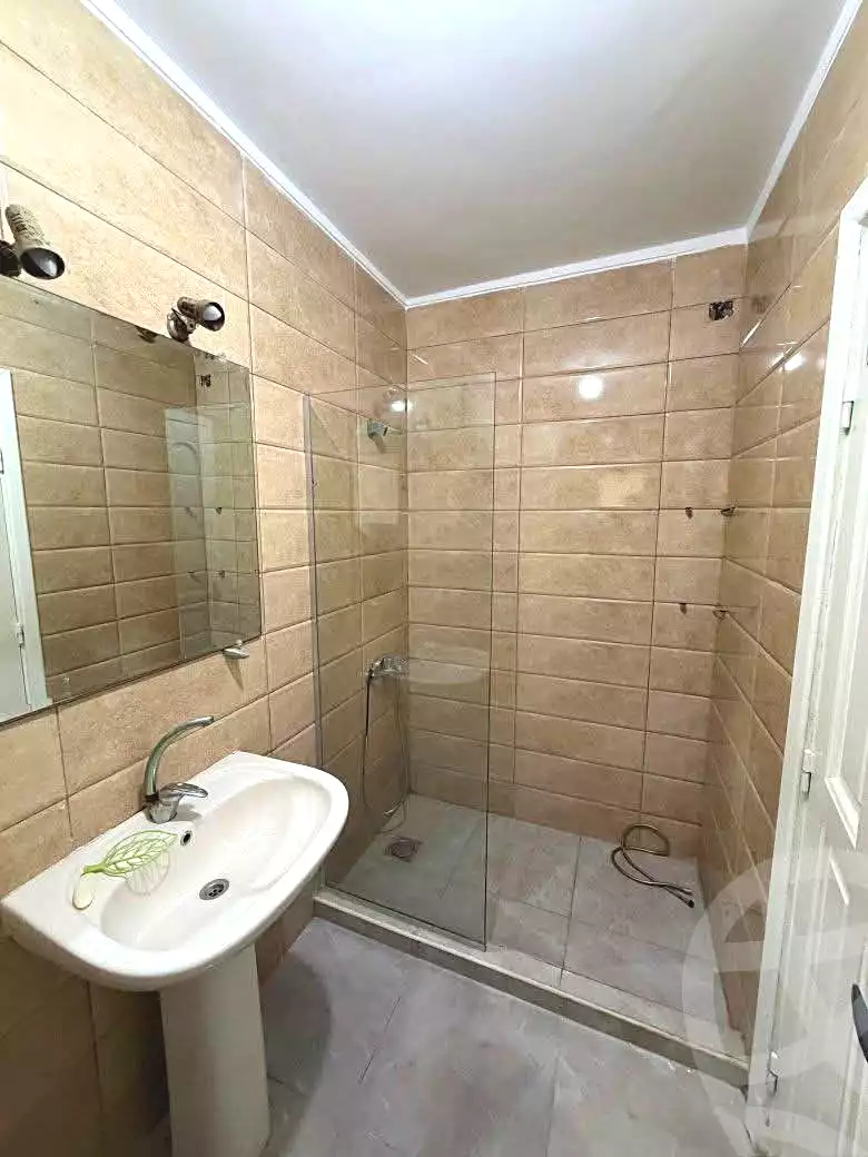 https://aqarmap.com.eg/ar/listing/7058801-for-sale-alexandria-al-agamy-lbytsh-el-hanafeya-st
