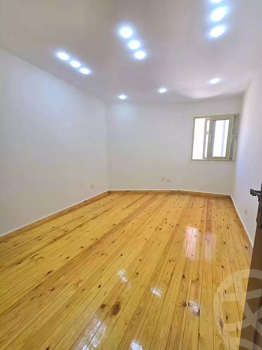 https://aqarmap.com.eg/en/listing/7058808-for-sale-alexandria-miami-mahmoud-el-isawy-st