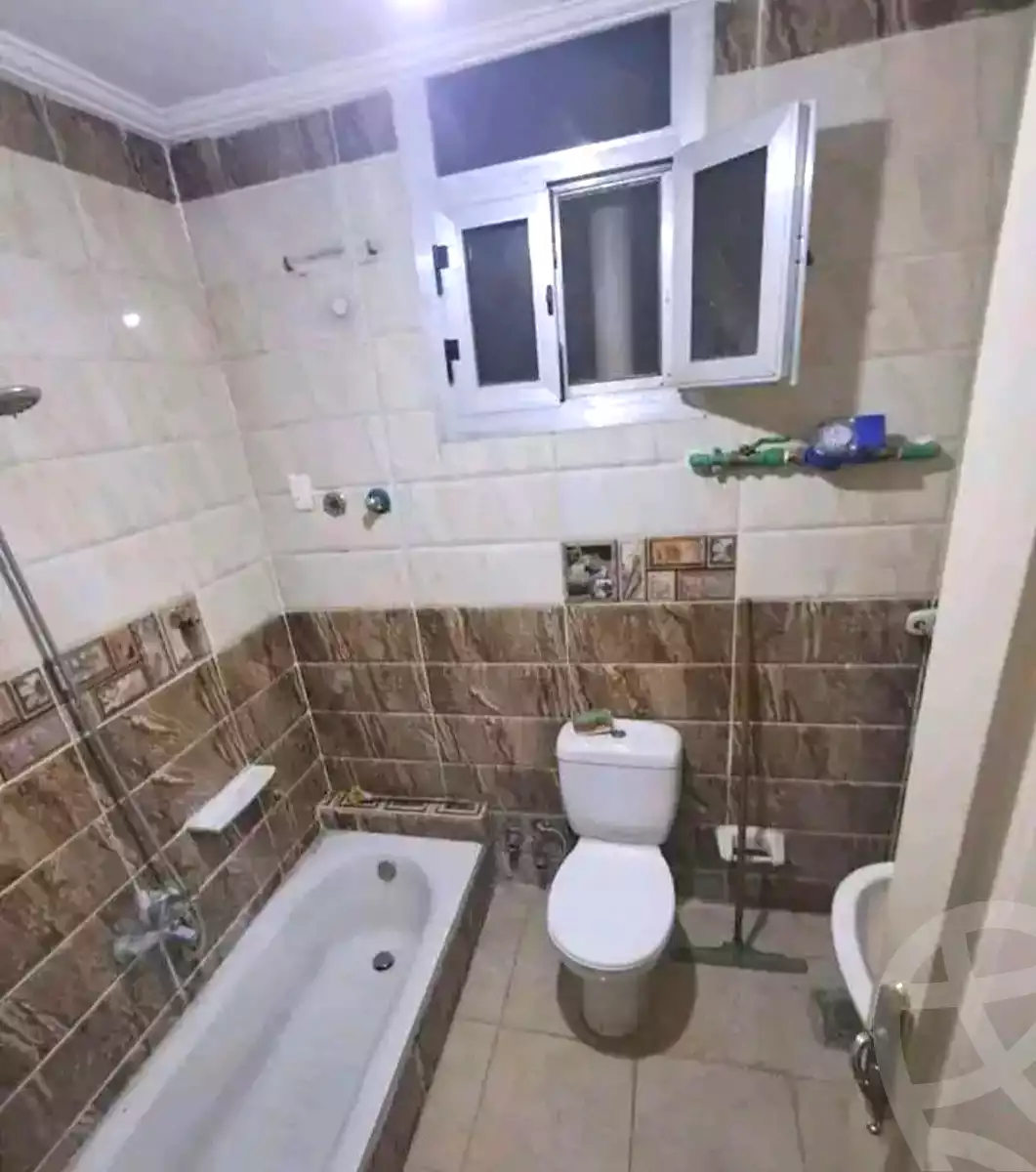 https://aqarmap.com.eg/ar/listing/7058921-for-sale-alexandria-miami-street-56