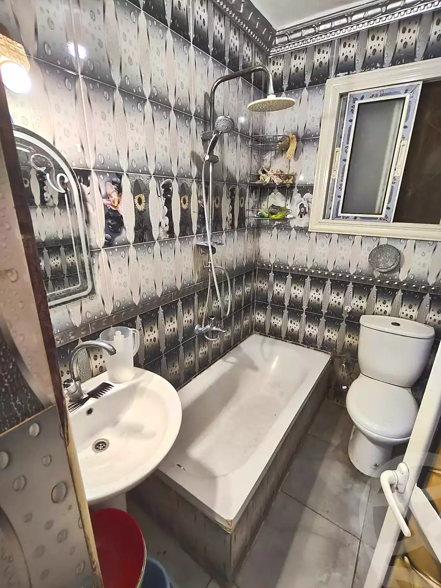 https://aqarmap.com.eg/ar/listing/7058965-for-sale-cairo-helwan-hadayek-helwan-nile-corniche-st