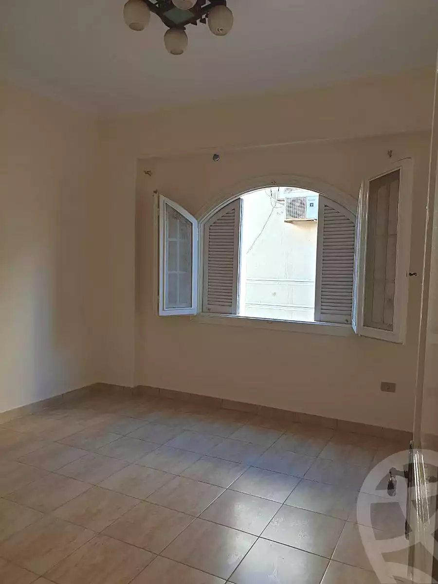 https://aqarmap.com.eg/ar/listing/7059356-for-rent-cairo-new-cairo-ganob-el-akadamiya-south-academy-d-hassan-ibn-thabet-st