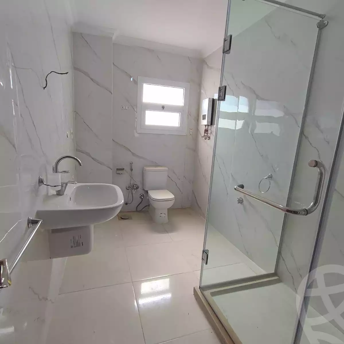 https://aqarmap.com.eg/en/listing/7059412-for-rent-cairo-new-cairo-ganob-el-akadamiya-south-academy-b-taha-hussein-st