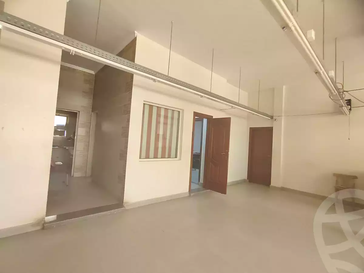 https://aqarmap.com.eg/ar/listing/7059436-for-sale-cairo-badr-city-manteqat-el-250-fadan