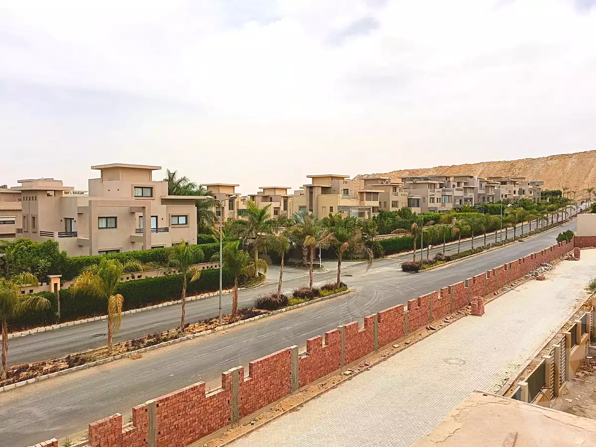 https://aqarmap.com.eg/en/listing/7059523-for-sale-cairo-6th-of-october-compounds-first-heights