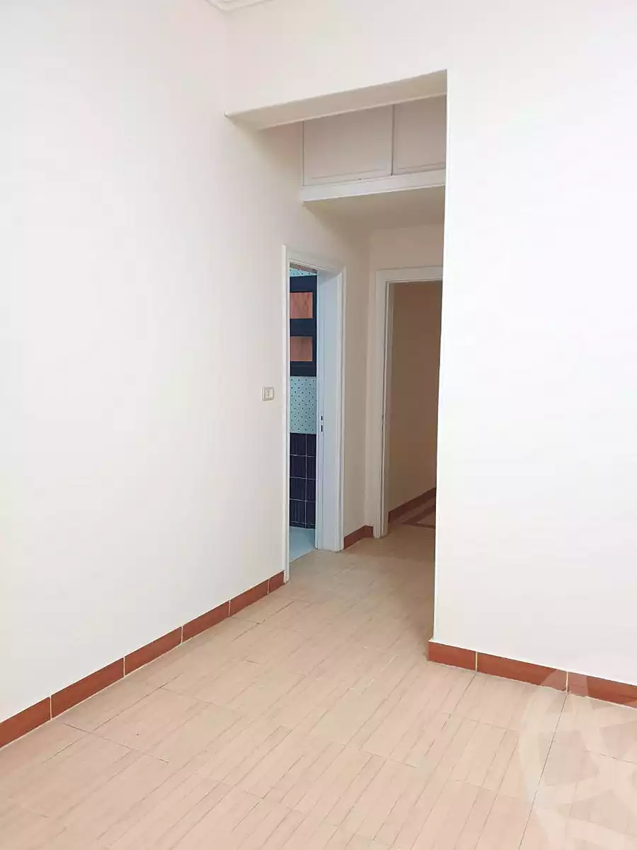https://aqarmap.com.eg/ar/listing/7059627-for-rent-cairo-new-cairo-ganob-el-akadamiya-south-academy-b-medhat-el-kholy-st