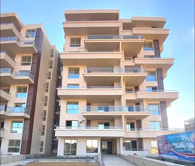 https://aqarmap.com.eg/ar/listing/7059689-for-sale-cairo-new-administrative-capital-r8-tj-msr