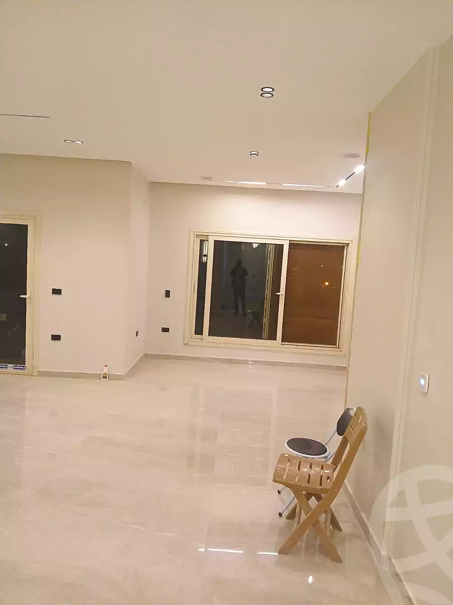 https://aqarmap.com.eg/ar/listing/7059736-for-rent-cairo-new-cairo-compounds-el-mostashareen-compound