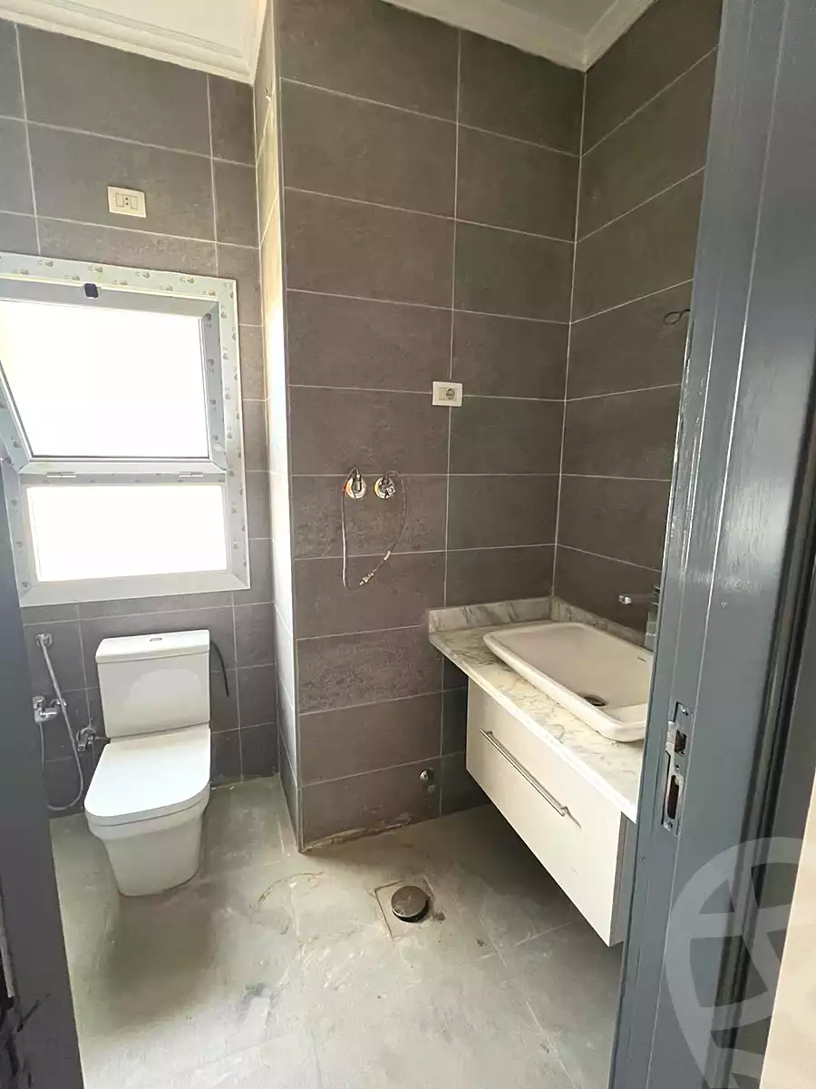 https://aqarmap.com.eg/ar/listing/7059918-for-sale-cairo-new-cairo-compounds-hyde-park-peaksville-hyde-park