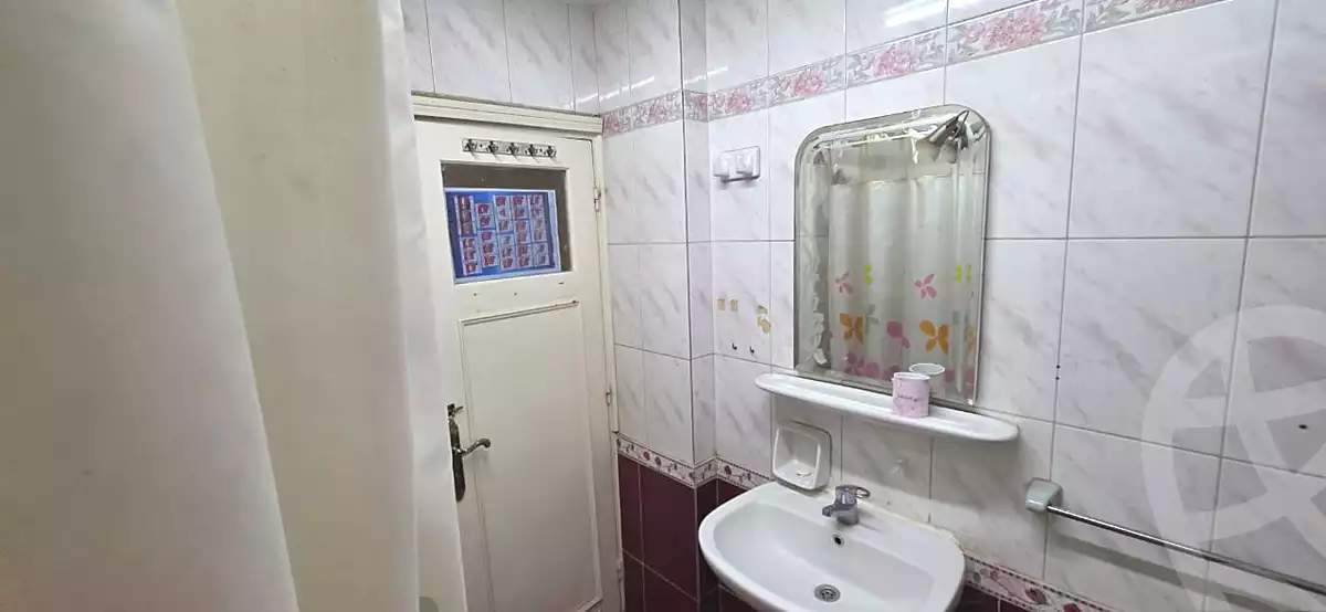 https://aqarmap.com.eg/ar/listing/7060217-for-rent-cairo-el-sayyeda-zeinab-hasan-housny-ln