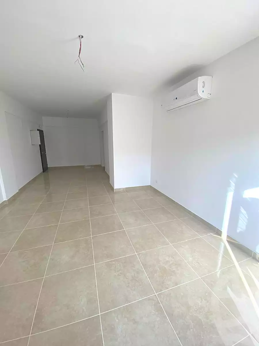3 BR Apartment in Fifth Square Al Marasem, photo 4 of 23