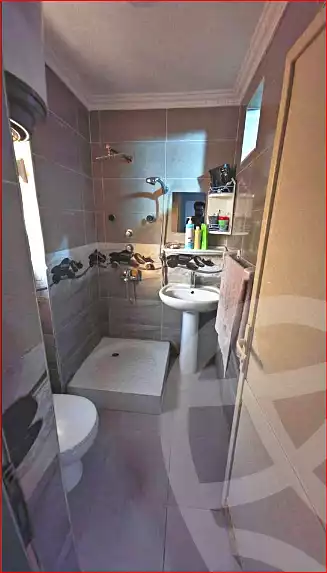 https://aqarmap.com.eg/ar/listing/7060912-for-sale-cairo-helwan-helwan-el-sharkeya-abd-el-rahman-pasha-st