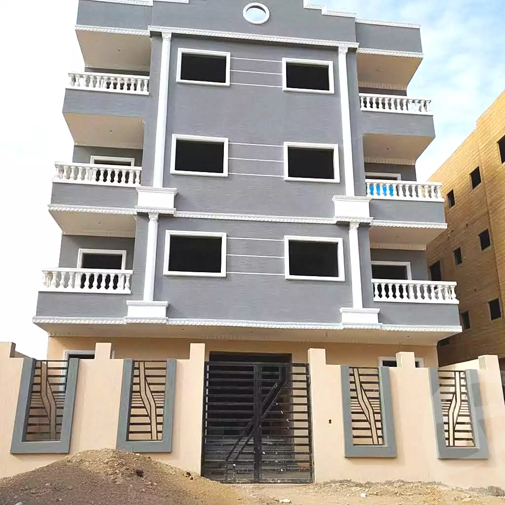 https://aqarmap.com.eg/en/listing/7061420-for-sale-cairo-badr-city-hai-el-ashgar-featured-neighborhood-bait-el-watan