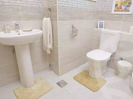 https://aqarmap.com.eg/ar/listing/7062231-for-sale-ain-elsokhna-resorts-lsyryn-blm-bytsh