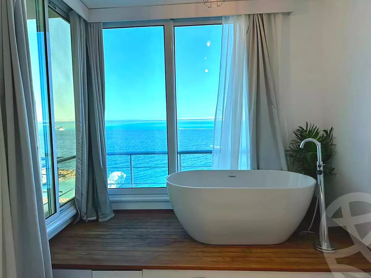 https://aqarmap.com.eg/ar/listing/7062263-for-sale-red-sea-hurghada-city-el-hadba-sheraton-st