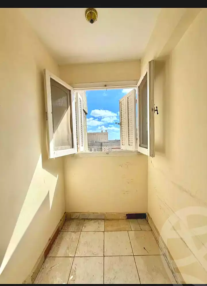 https://aqarmap.com.eg/ar/listing/7062420-for-sale-alexandria-al-agamy-lbytsh