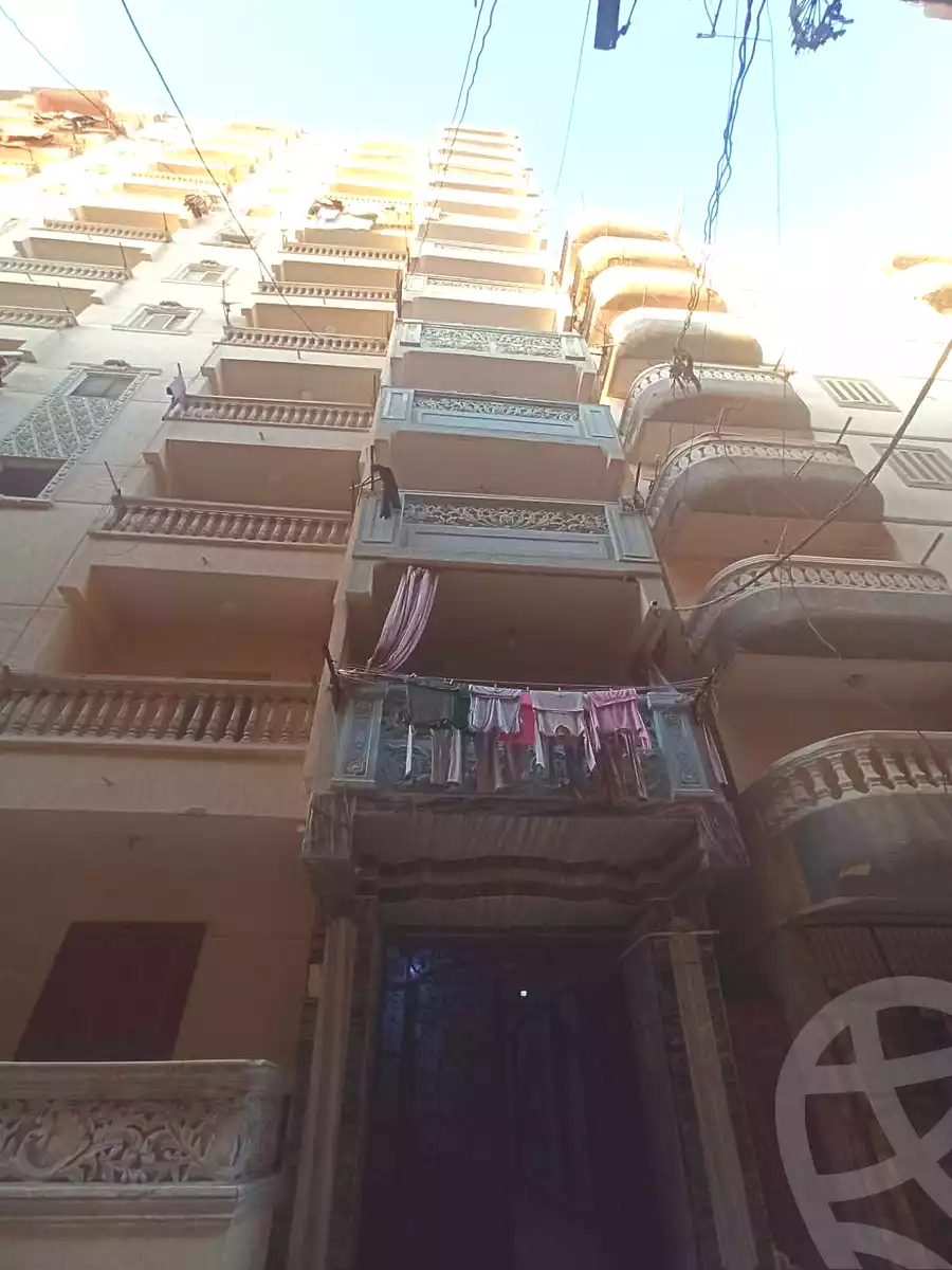 https://aqarmap.com.eg/ar/listing/7062623-for-sale-alexandria-al-agamy-el-hanouvel