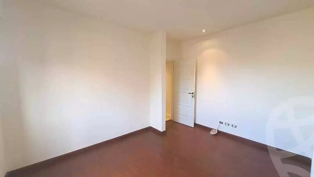 https://aqarmap.com.eg/ar/listing/7062922-for-sale-cairo-new-cairo-south-investors-al-gezira-st