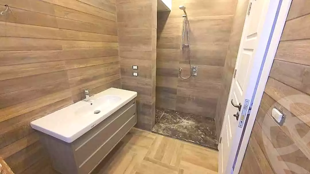 https://aqarmap.com.eg/ar/listing/7062922-for-sale-cairo-new-cairo-south-investors-al-gezira-st