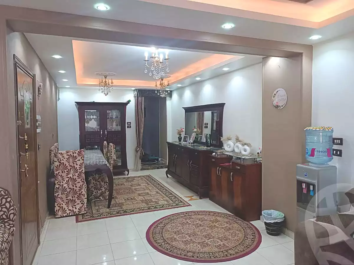 https://aqarmap.com.eg/ar/listing/7063368-for-sale-cairo-helwan-helwan-el-sharkeya-zaki-hawas-st