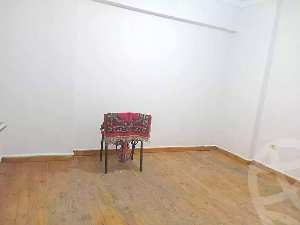 https://aqarmap.com.eg/ar/listing/7063671-for-rent-alexandria-el-asafra-shr-mlk-hfny