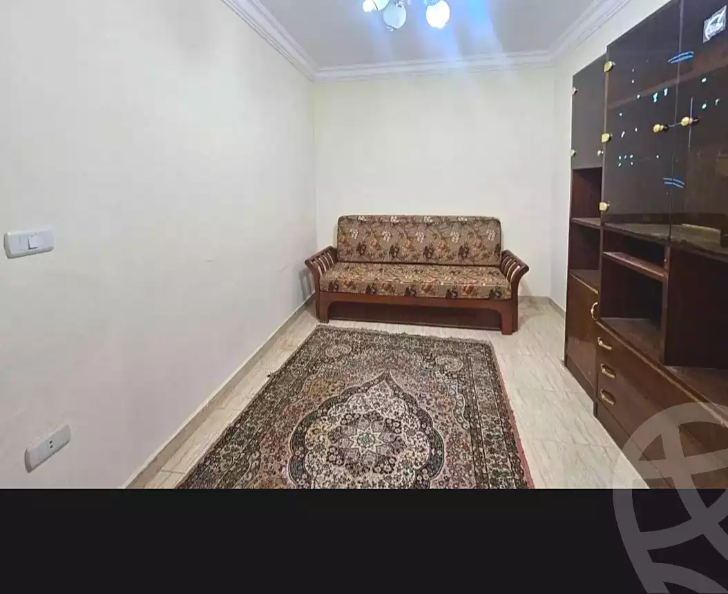 https://aqarmap.com.eg/ar/listing/7063850-for-sale-alexandria-miami-khld-bn-lwlyd