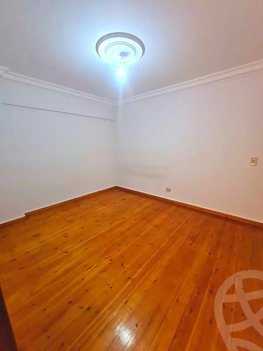 https://aqarmap.com.eg/en/listing/7064063-for-rent-alexandria-smouha-compounds-in-smouha-fayrouzit-smouha