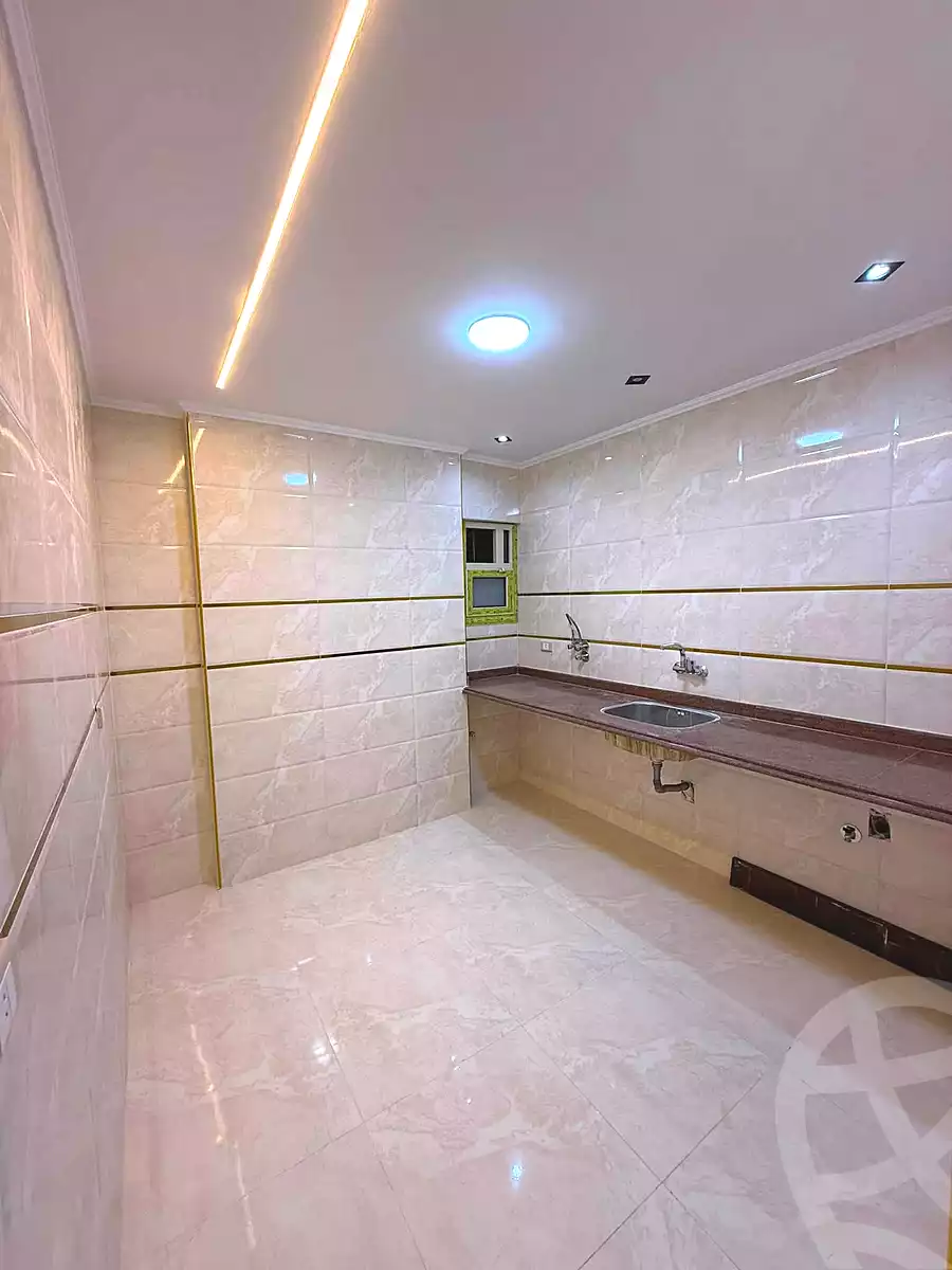 https://aqarmap.com.eg/ar/listing/7064203-for-sale-alexandria-sydy-bshr-sydy-bshr-bhry-street-15