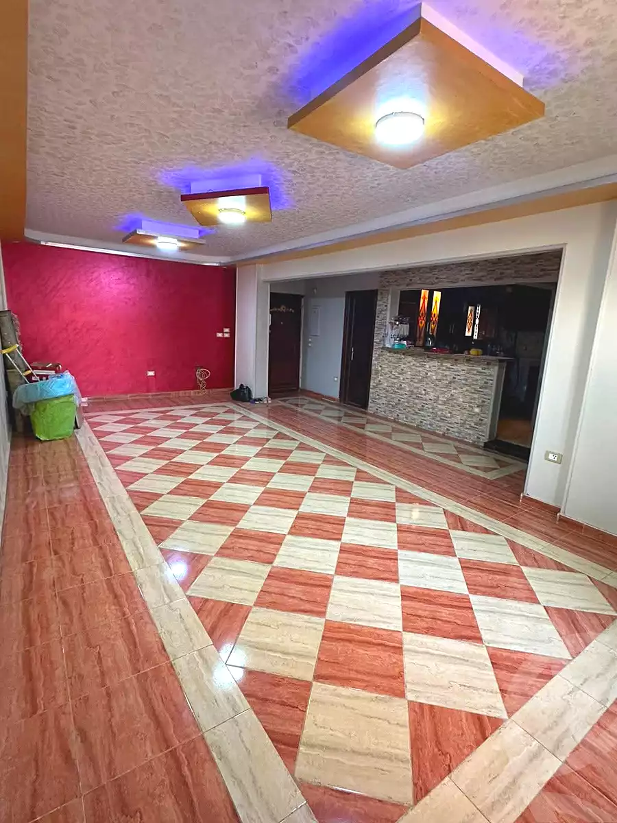 https://aqarmap.com.eg/en/listing/7064422-for-sale-cairo-el-haram-shareaa-khatem-el-morsalen