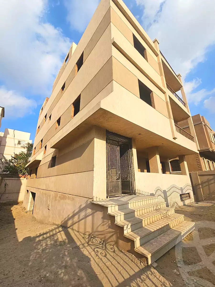 https://aqarmap.com.eg/ar/listing/7064448-for-sale-cairo-new-cairo-el-ahyaa-fourth-neighborhood-street-1