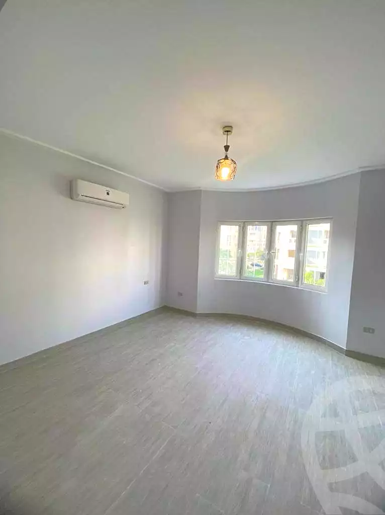 https://aqarmap.com.eg/ar/listing/7064959-for-rent-cairo-new-cairo-compounds-mountain-view-hyde-park