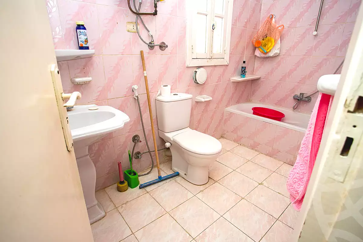 https://aqarmap.com.eg/en/listing/7065162-for-sale-alexandria-ganaklis-shr-bw-qyr-tryq-lhry