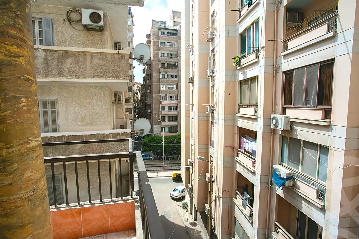 https://aqarmap.com.eg/en/listing/7065162-for-sale-alexandria-ganaklis-shr-bw-qyr-tryq-lhry