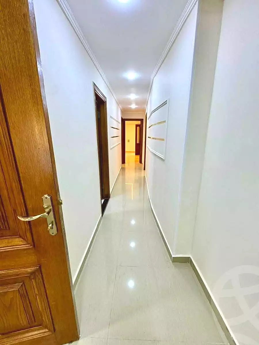 https://aqarmap.com.eg/en/listing/7065495-for-sale-alexandria-sydy-bshr-sydy-bshr-bhry-shr-mhmwd-l-yswy