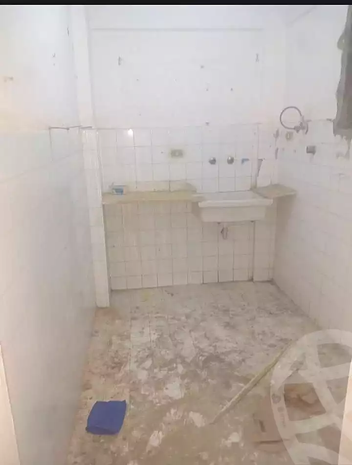 https://aqarmap.com.eg/en/listing/7065831-for-sale-alexandria-al-agamy-el-hanouvel