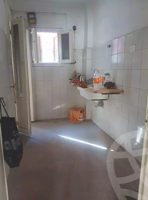 https://aqarmap.com.eg/ar/listing/7065907-for-sale-alexandria-al-agamy-el-hanouvel-el-kholafaa-el-rashdeen-st