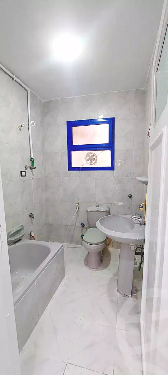 https://aqarmap.com.eg/ar/listing/7066373-for-sale-alexandria-al-agamy-shataa-el-nakheel