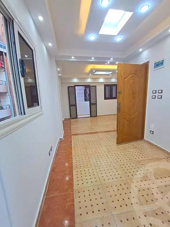 https://aqarmap.com.eg/ar/listing/7066486-for-sale-alexandria-el-asafra-l-sfr-bhry