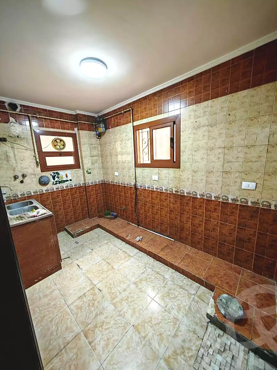 https://aqarmap.com.eg/en/listing/7066749-for-sale-cairo-helwan-ahmed-enci-st