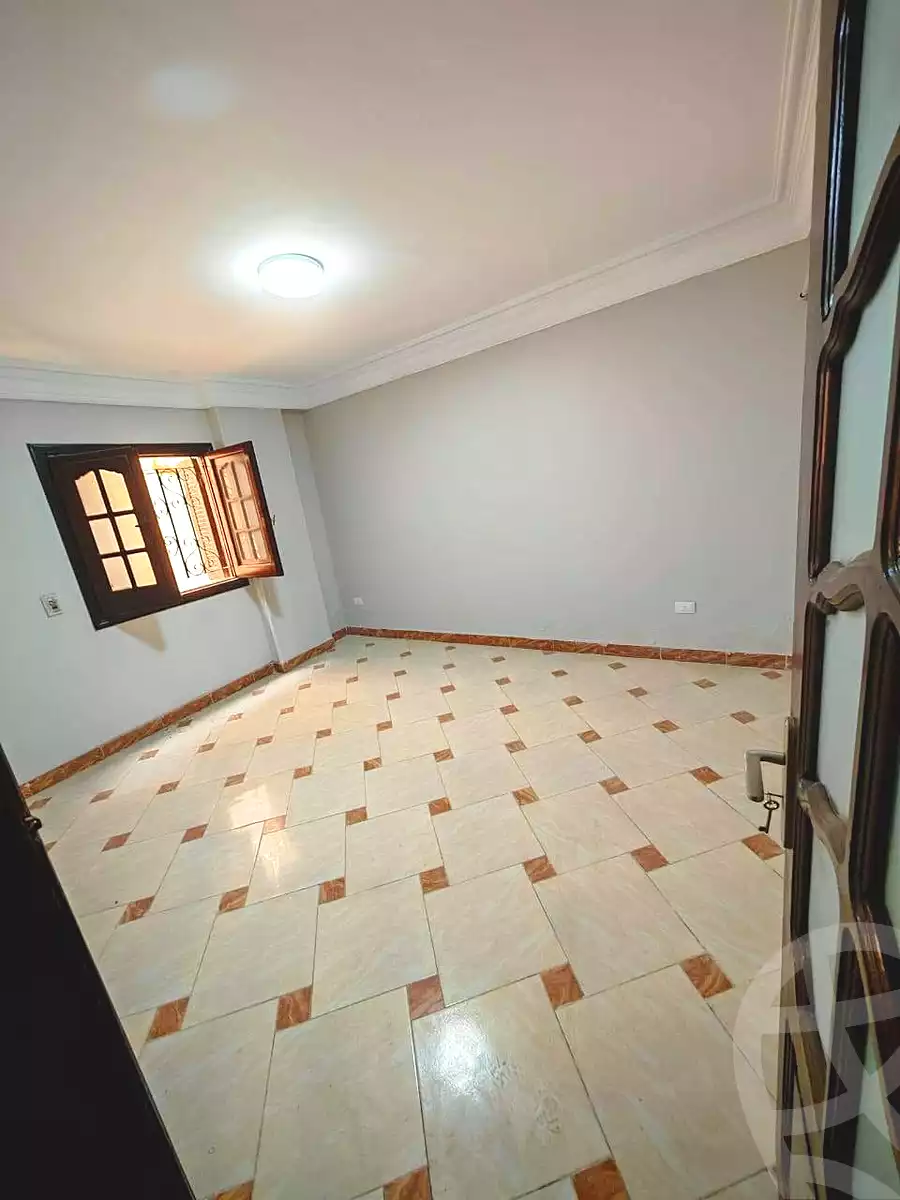 https://aqarmap.com.eg/en/listing/7066749-for-sale-cairo-helwan-ahmed-enci-st