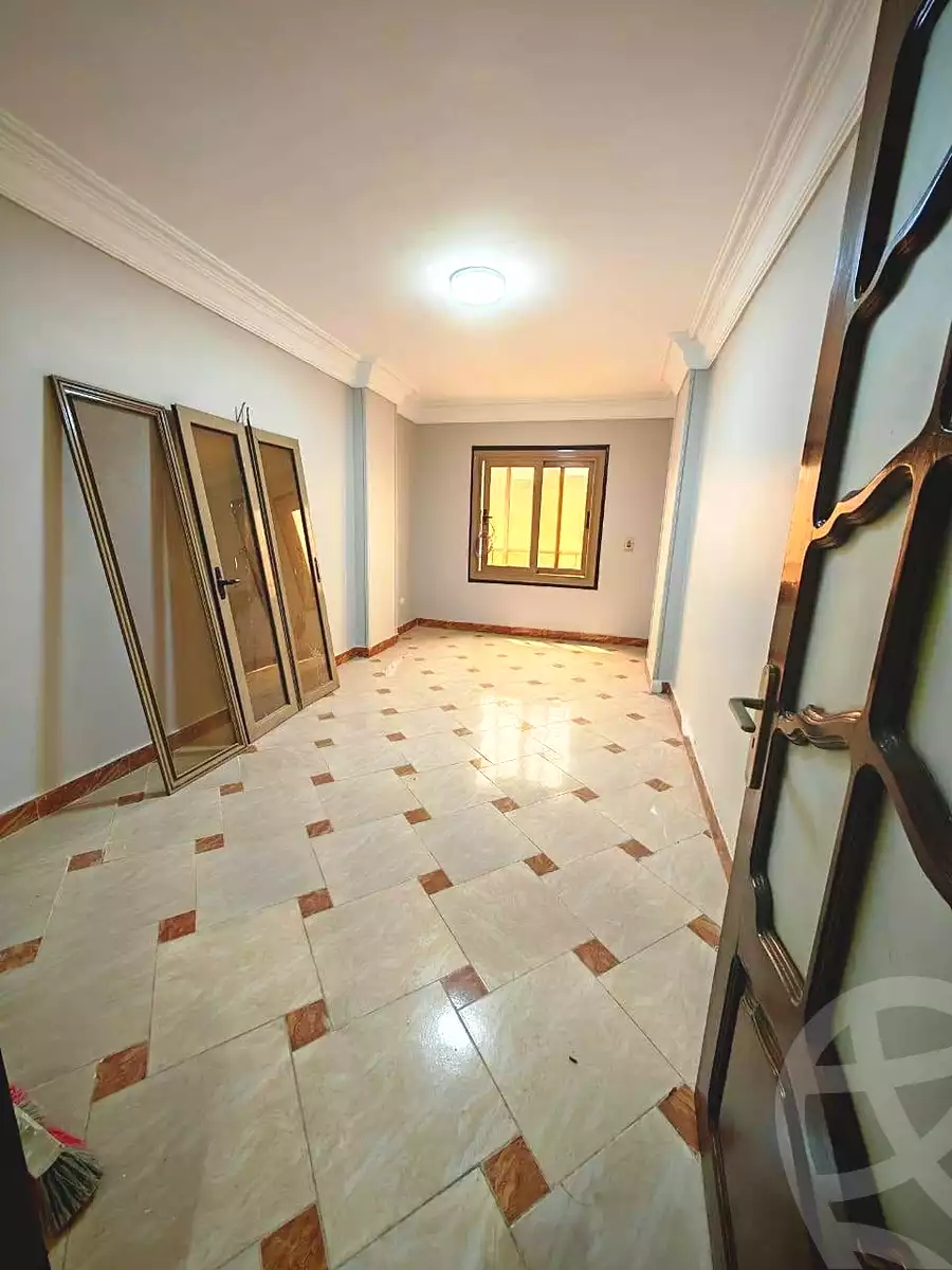 https://aqarmap.com.eg/en/listing/7066749-for-sale-cairo-helwan-ahmed-enci-st